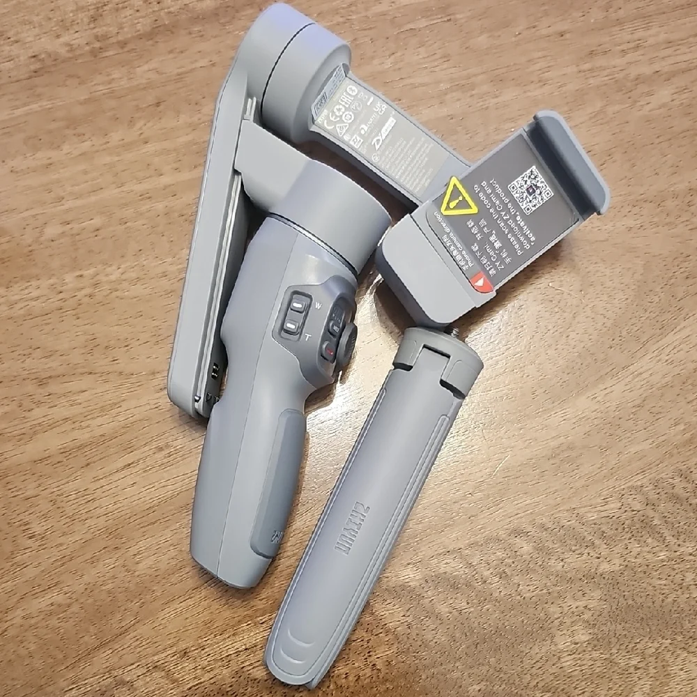 Gray Smartphone Gimbal Stabilizer